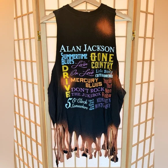 Alan Jackson Distressed Tee - Picture 6 of 7